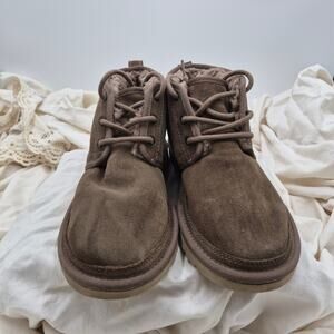 UGG Neumel Grey chukka boot suede Men's size 8